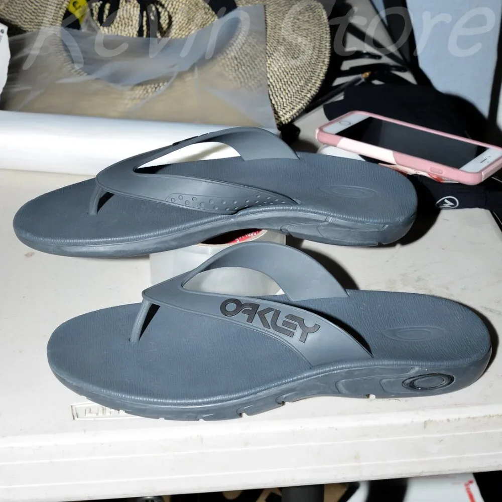 Men Gray sandal,‎ Oakley
